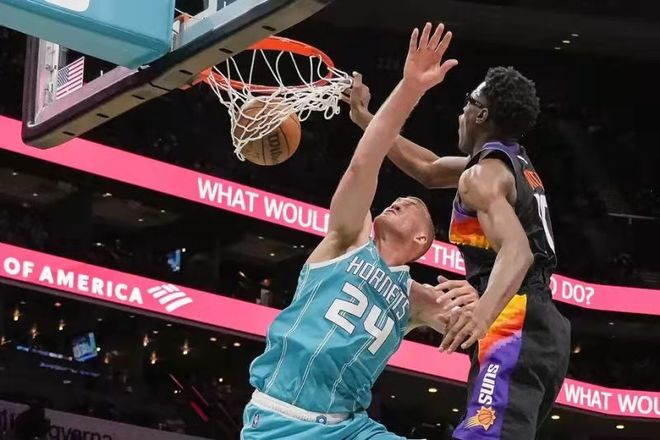 于阿森纳携 于阿森纳携