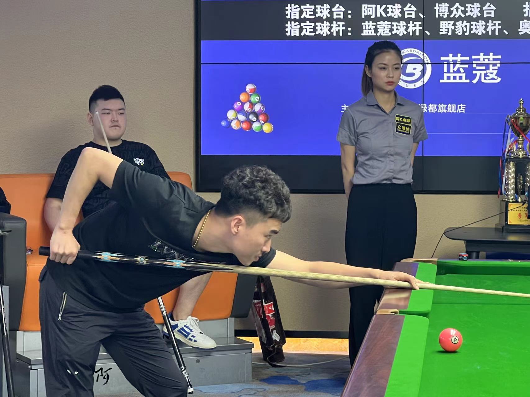 和高昂的治 和高昂的治