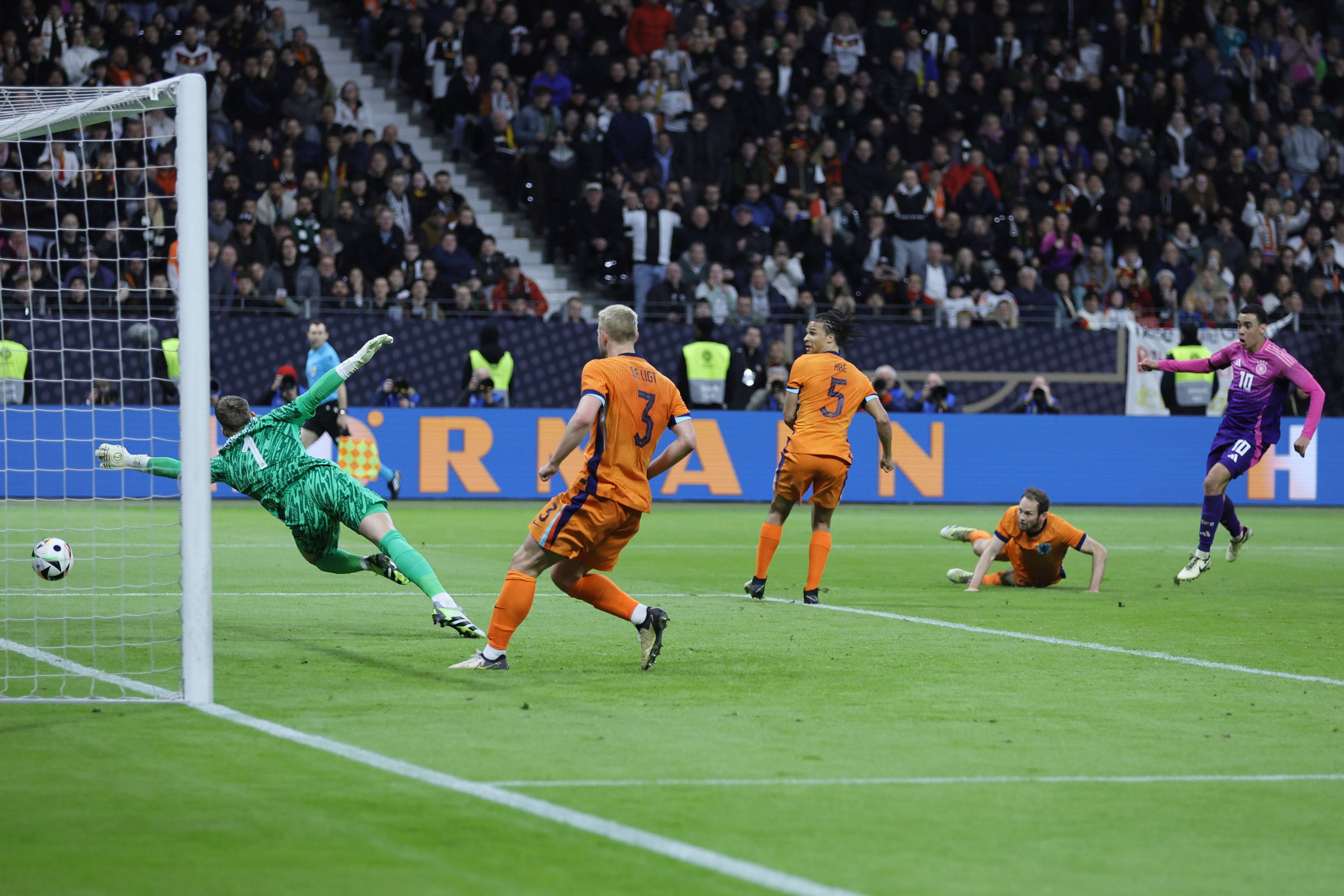 赛对自身定 赛对自身定