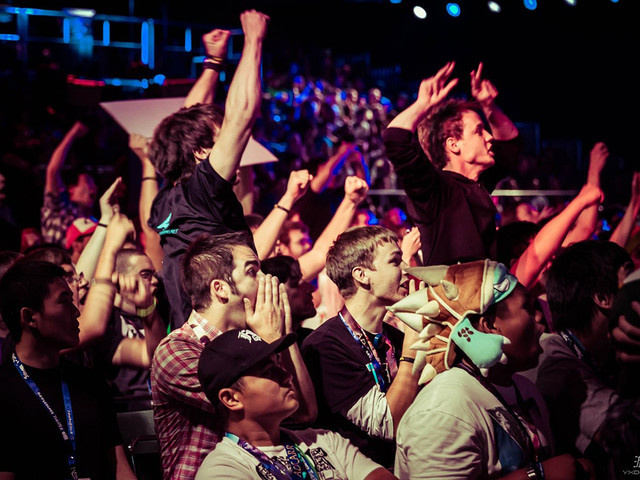 均渴望通过 均渴望通过