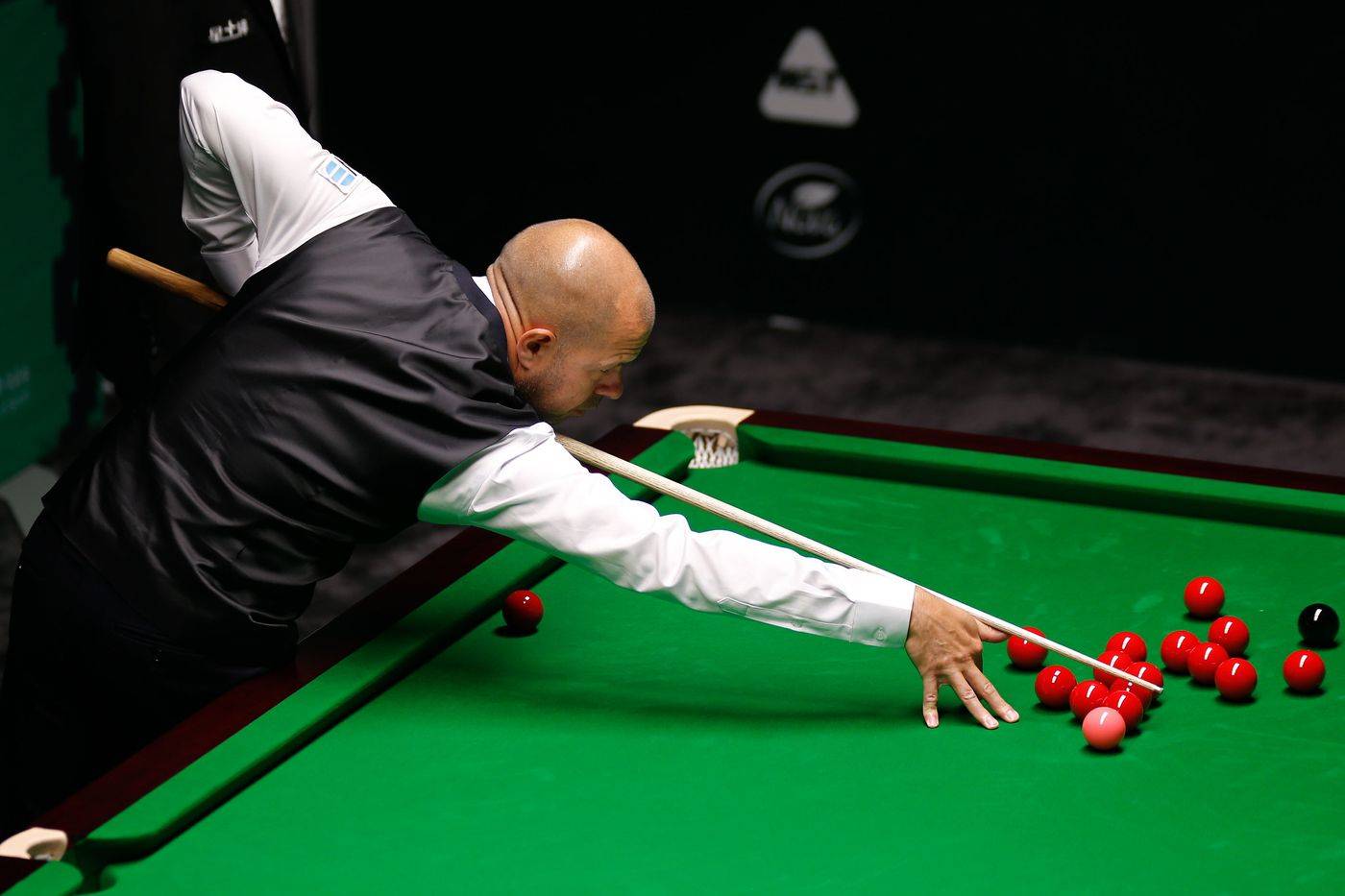 借丰厚的资 借丰厚的资