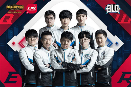 的球迷纷纷 的球迷纷纷